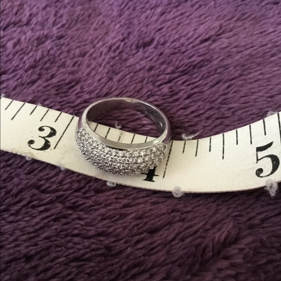 Vintage Solid 14Kt White gold 6 Row Natural Pave Diamonds Band Ring, 8 - Picture 7 of 15